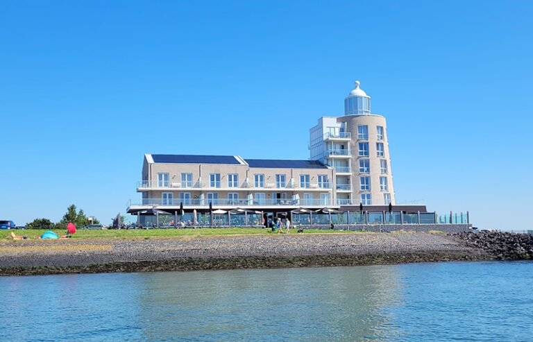 Restaurant De Zeester in Scherpenisse is door ons voorzien van zonnepanelen
